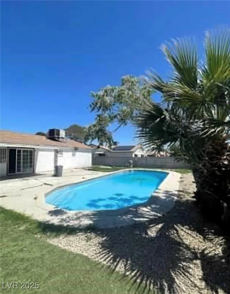 2932 Demetrius, Las Vegas, NV 89101