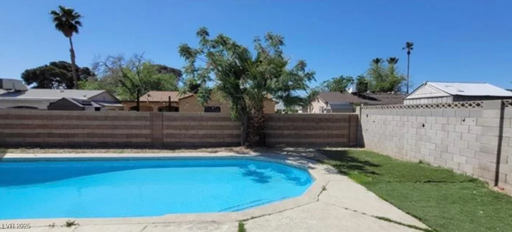 2932 Demetrius, Las Vegas, NV 89101
