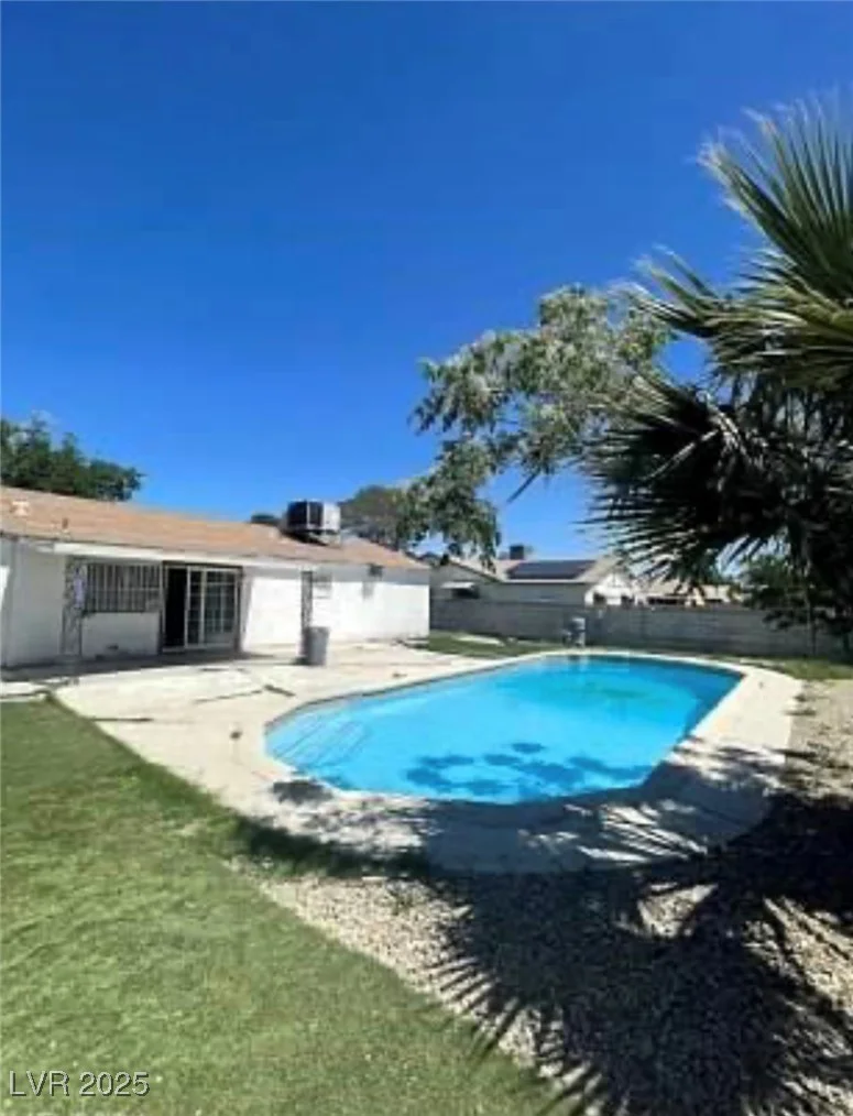 2932 Demetrius, Las Vegas, NV 89101