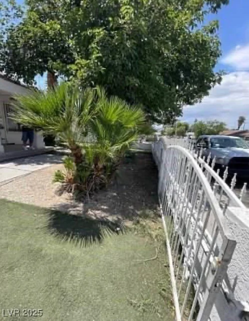2932 Demetrius, Las Vegas, NV 89101