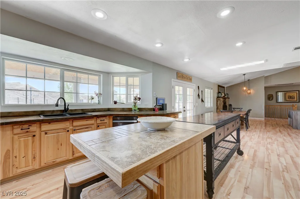 1775 Dude, Moapa, NV 89025