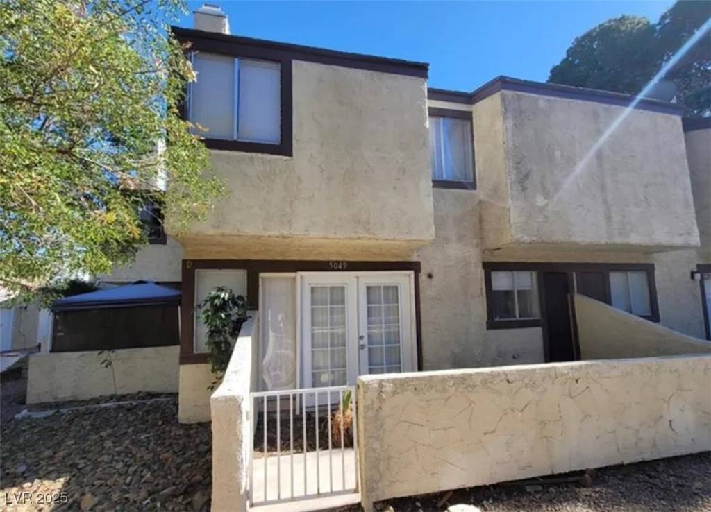 5049 Spencer, Las Vegas, NV 89119