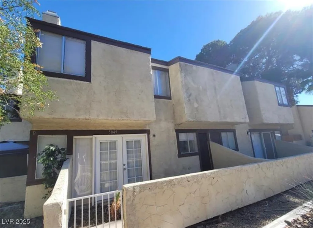 5049 Spencer, Las Vegas, NV 89119