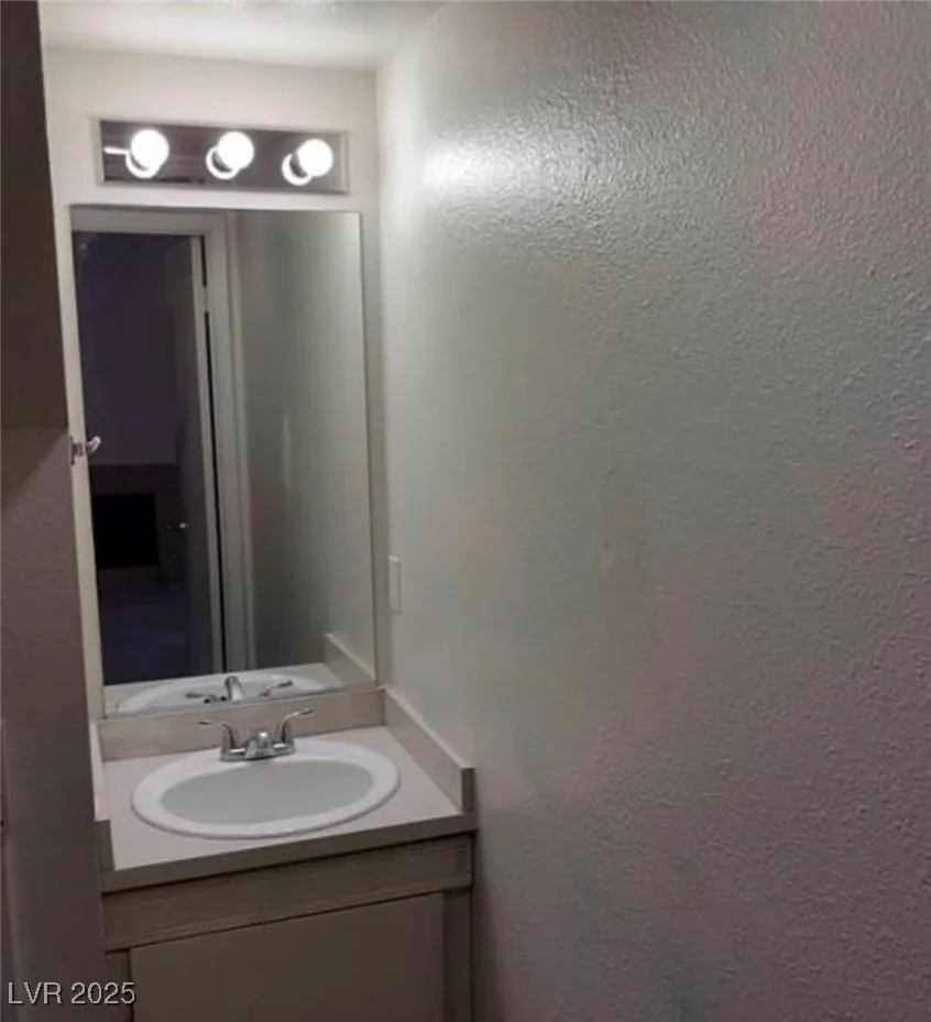 5049 Spencer, Las Vegas, NV 89119