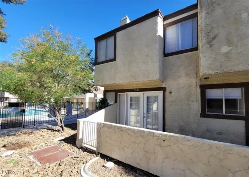 5049 Spencer, Las Vegas, NV 89119
