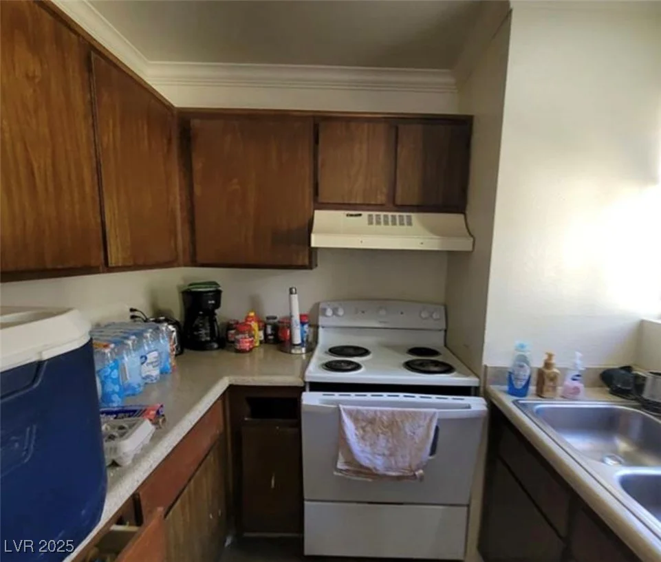 5049 Spencer, Las Vegas, NV 89119