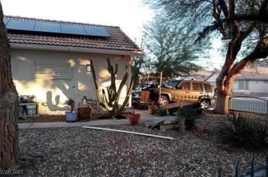 1747 Angel Falls, Las Vegas, NV 89142
