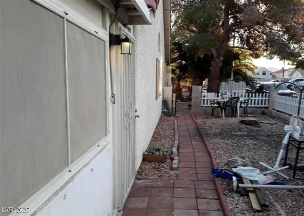 1747 Angel Falls, Las Vegas, NV 89142