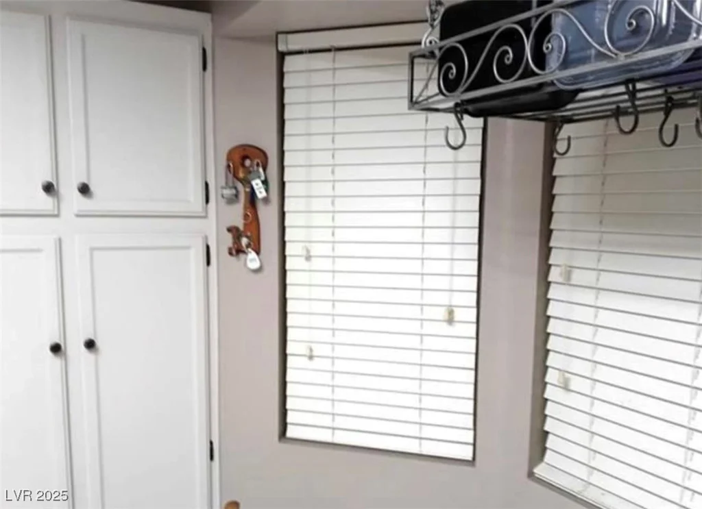 1747 Angel Falls, Las Vegas, NV 89142