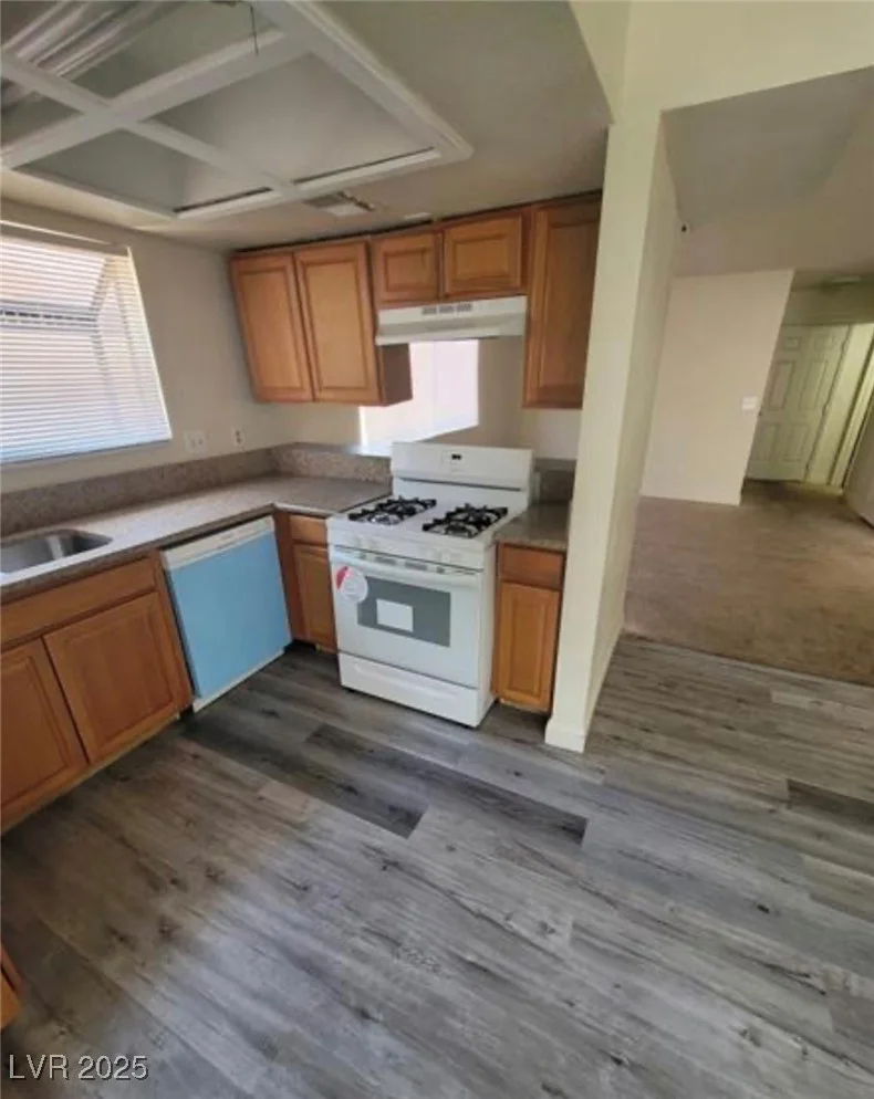 6444 Deadwood, Las Vegas, NV 89108