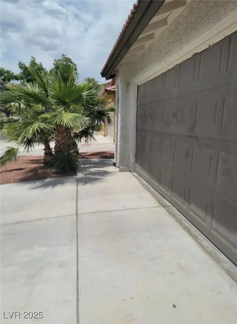 6444 Deadwood, Las Vegas, NV 89108