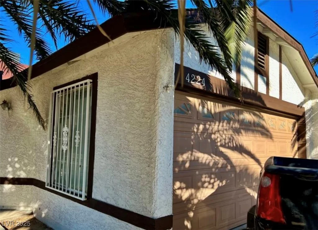 4224 Estaban, Las Vegas, NV 89110