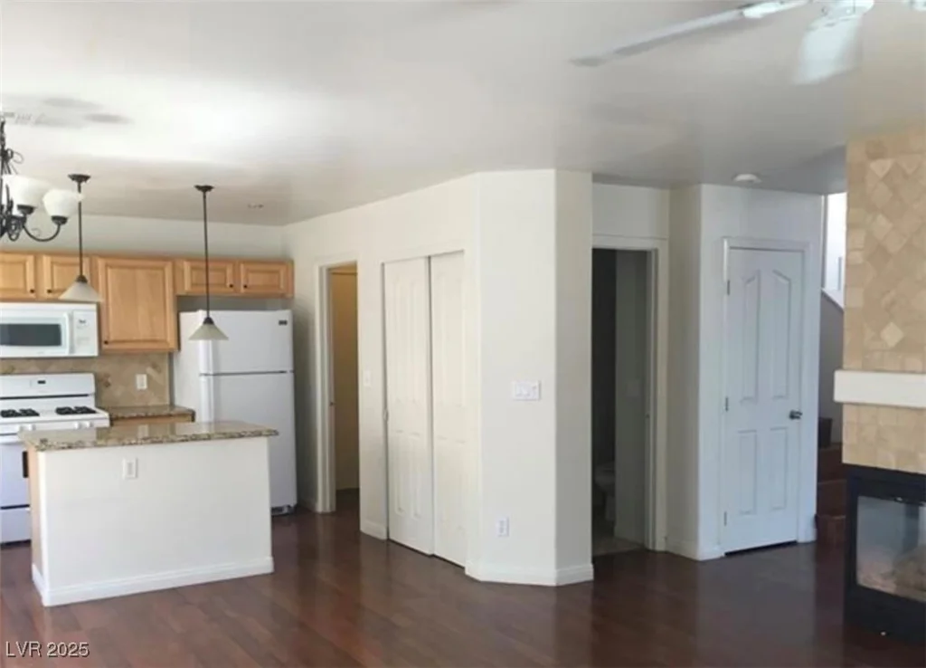 9076 Quarrystone, Las Vegas, NV 89123