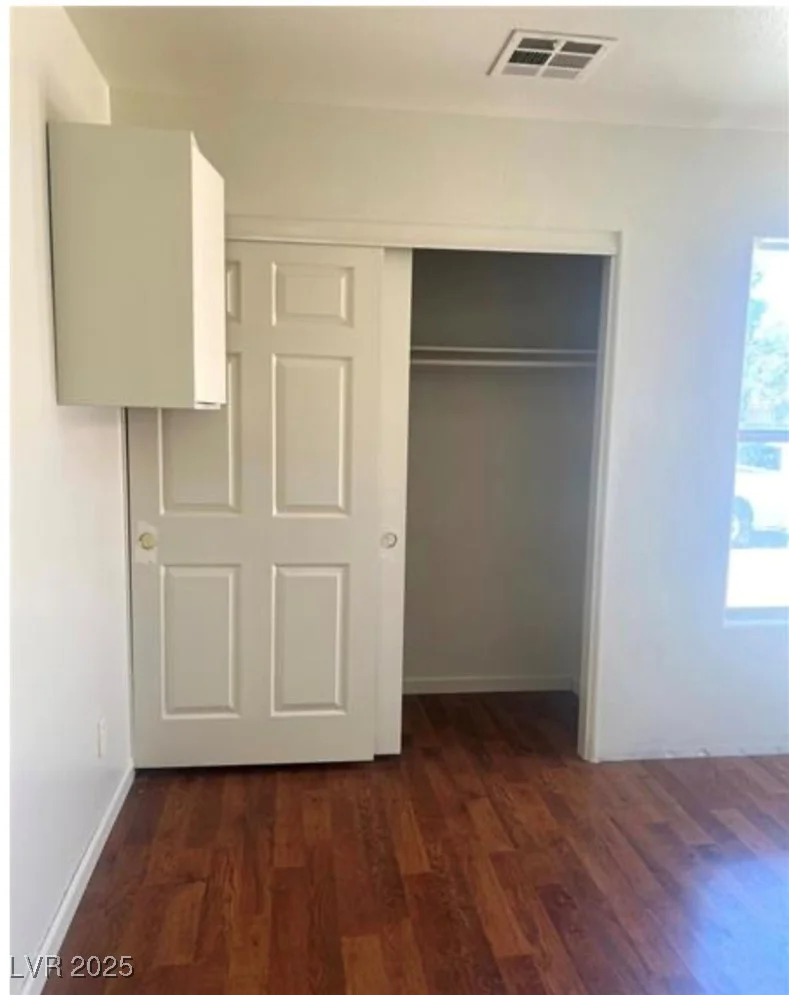 5607 Dewey, Las Vegas, NV 89118