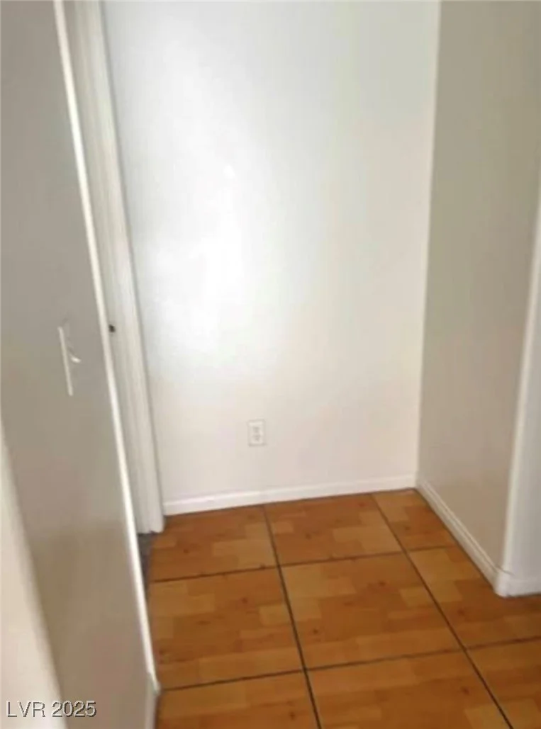 5607 Dewey, Las Vegas, NV 89118
