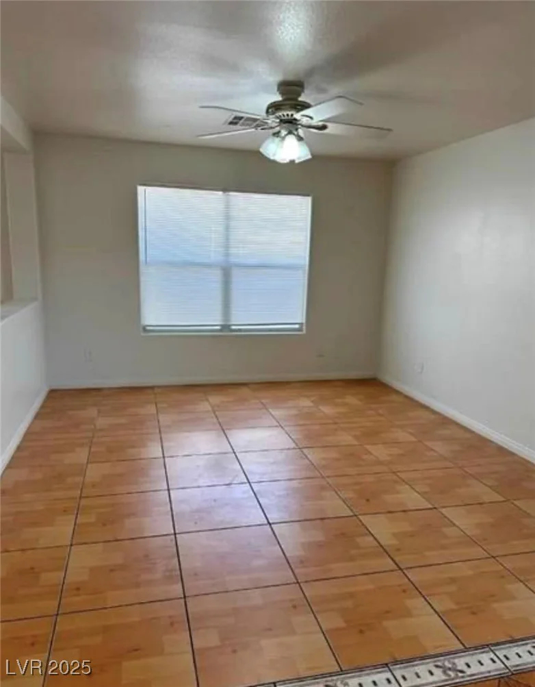 5607 Dewey, Las Vegas, NV 89118