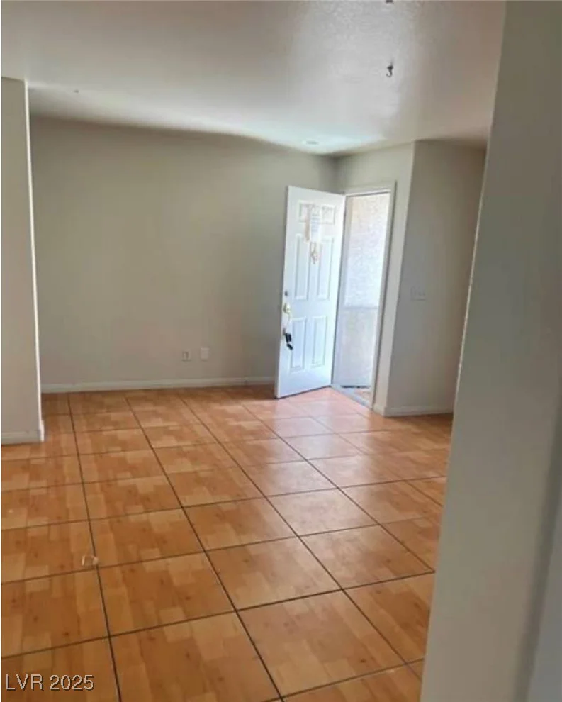 5607 Dewey, Las Vegas, NV 89118