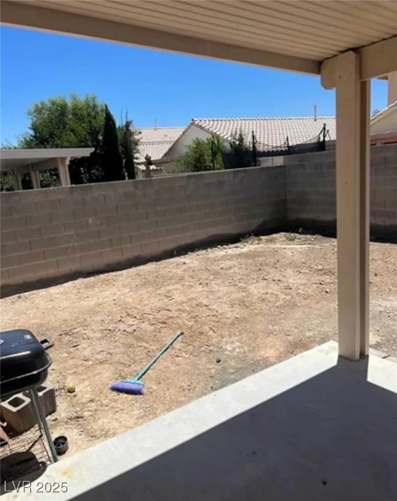 5607 Dewey, Las Vegas, NV 89118