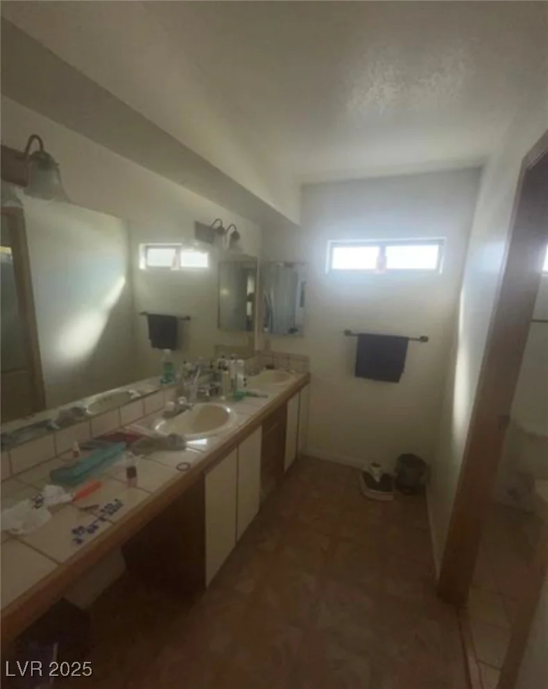 1321 Del Mar, Las Vegas, NV 89119