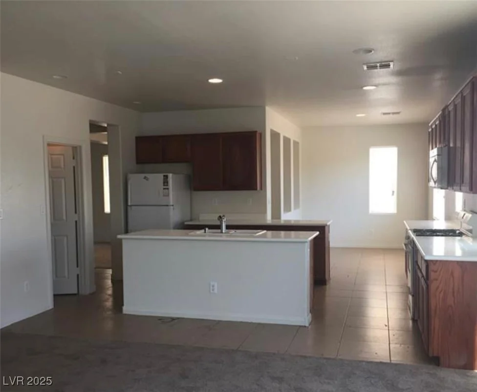 3608 Tundra Swan, Las Vegas, NV 89122