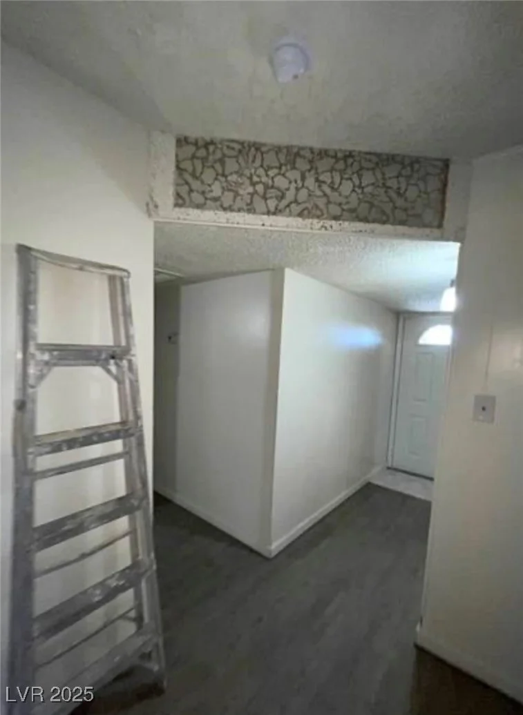 2100 Dogwood, North Las Vegas, NV 89030