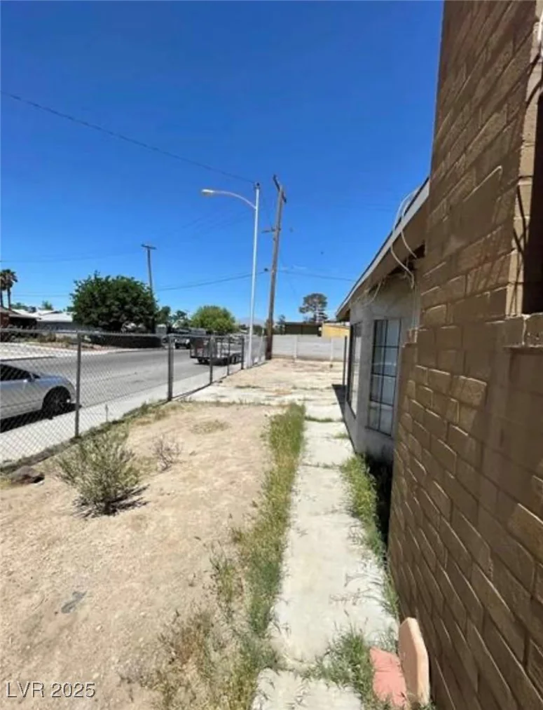 2100 Dogwood, North Las Vegas, NV 89030
