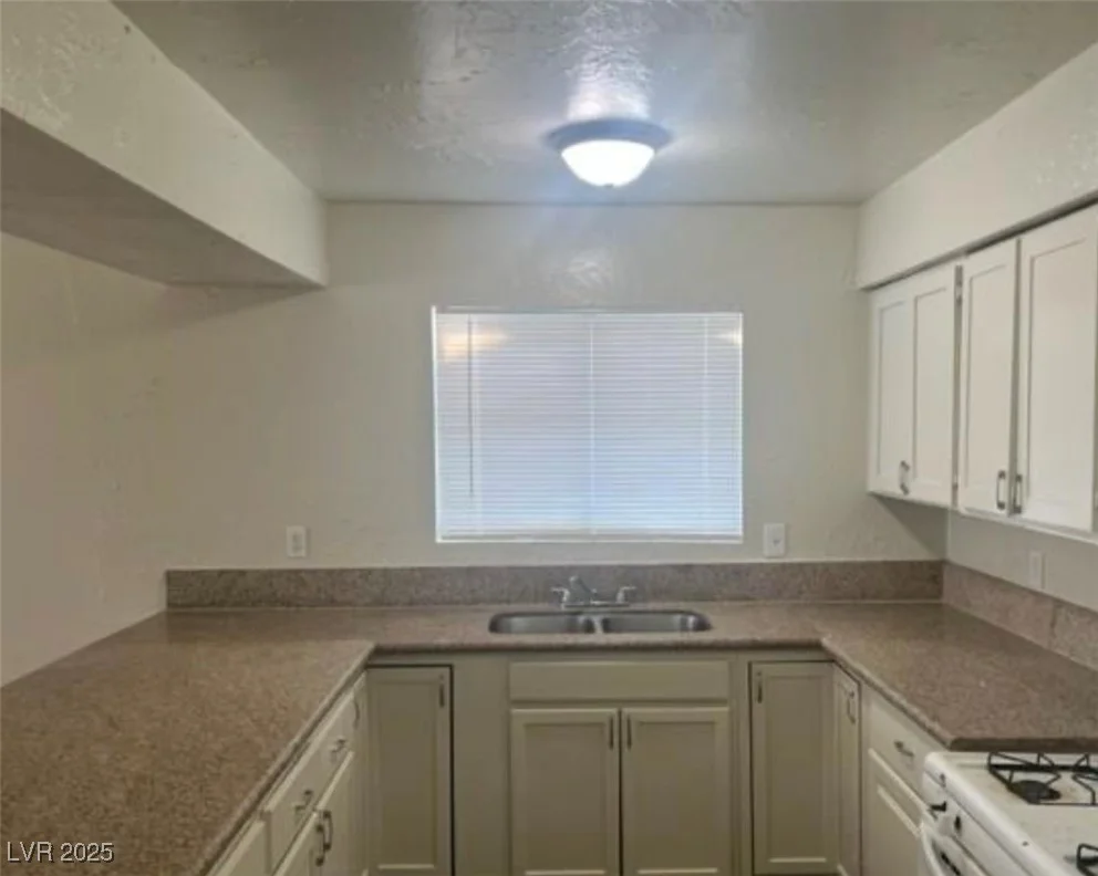 3630 Three Bars, Las Vegas, NV 89115