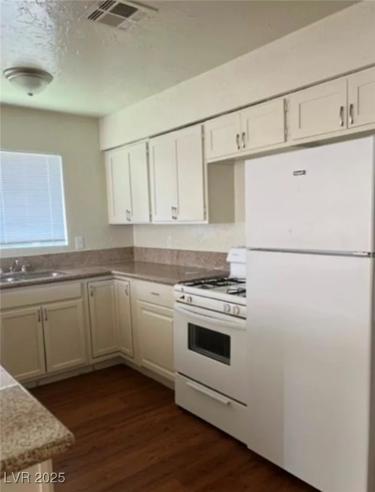 3630 Three Bars, Las Vegas, NV 89115