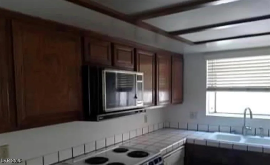 4453 Alto Verde, Las Vegas, NV 89119