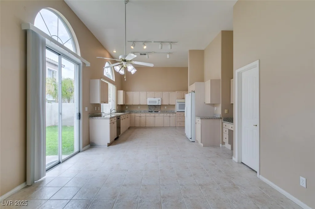 2090 Eaglepath, Henderson, NV 89074