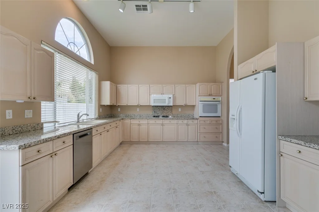 2090 Eaglepath, Henderson, NV 89074