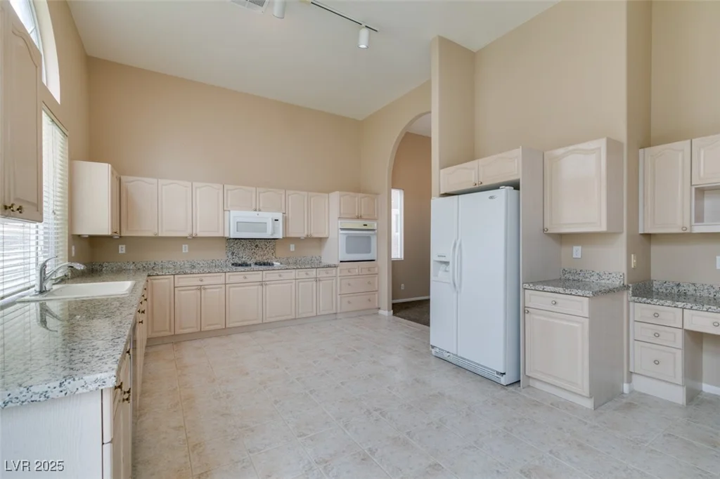 2090 Eaglepath, Henderson, NV 89074