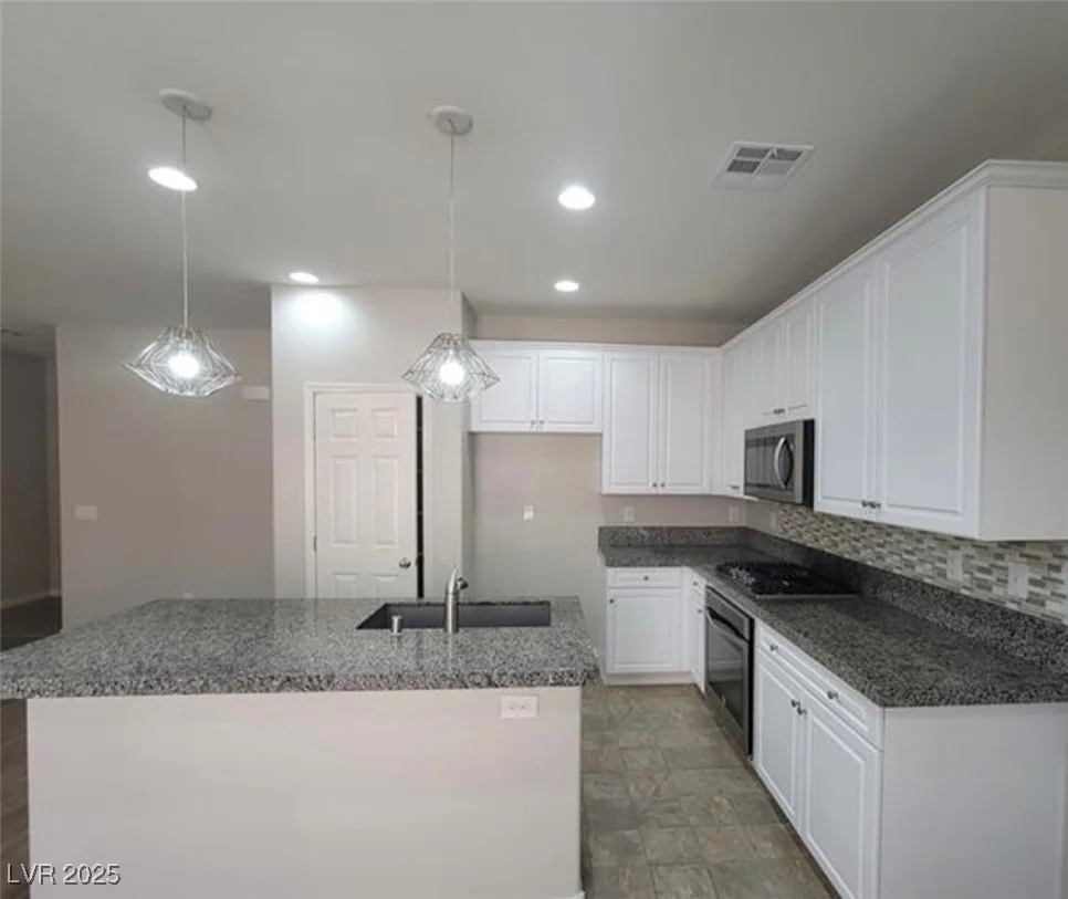 5738 Bear Springs, North Las Vegas, NV 89031