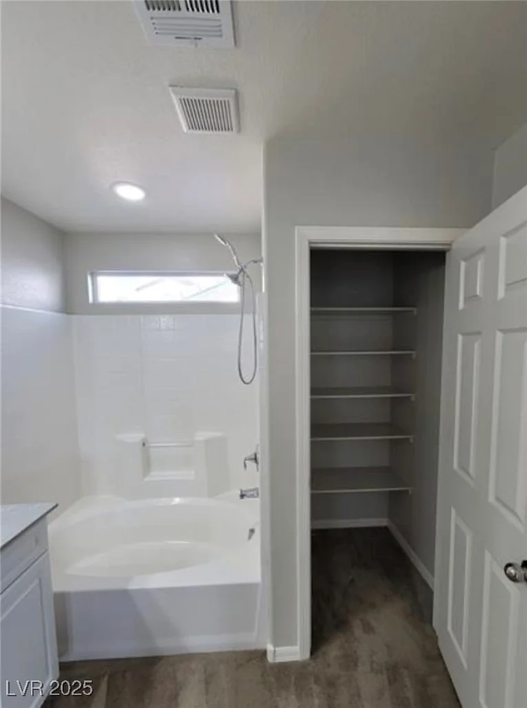 5738 Bear Springs, North Las Vegas, NV 89031
