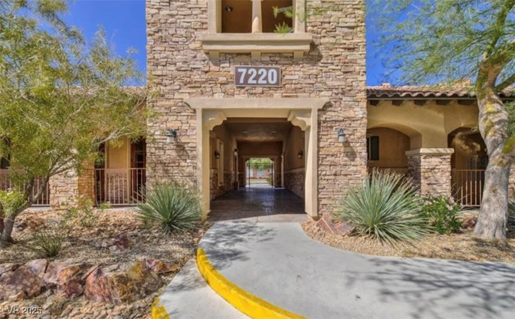 5738 Bear Springs, North Las Vegas, NV 89031