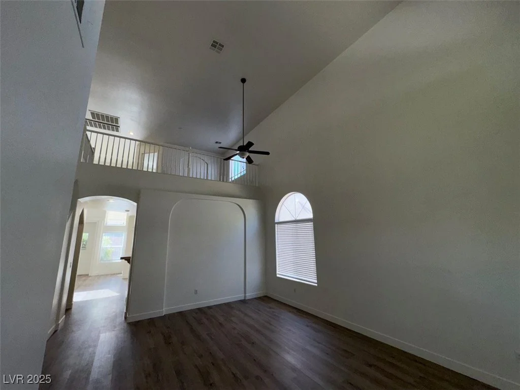 7633 Rainbow Cove, Las Vegas, NV 89131