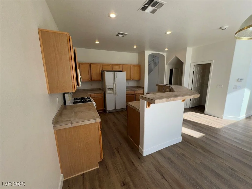 7633 Rainbow Cove, Las Vegas, NV 89131