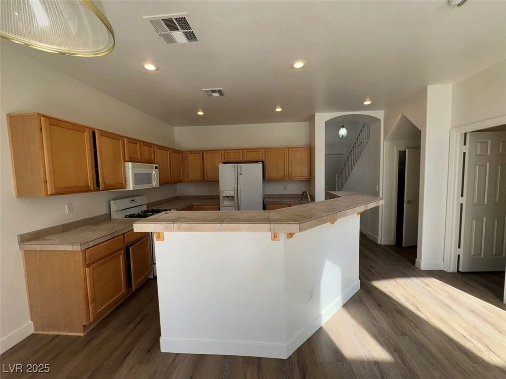 7633 Rainbow Cove, Las Vegas, NV 89131
