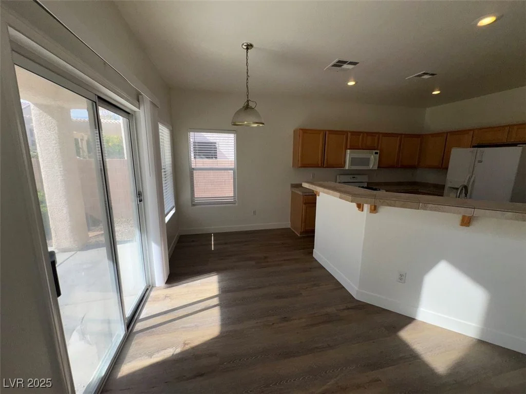 7633 Rainbow Cove, Las Vegas, NV 89131