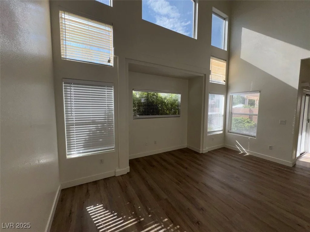 7633 Rainbow Cove, Las Vegas, NV 89131