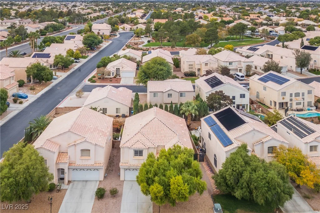 7633 Rainbow Cove, Las Vegas, NV 89131