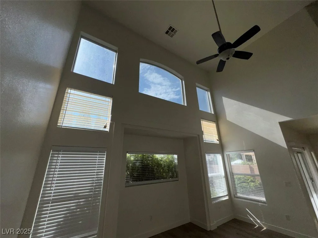 7633 Rainbow Cove, Las Vegas, NV 89131