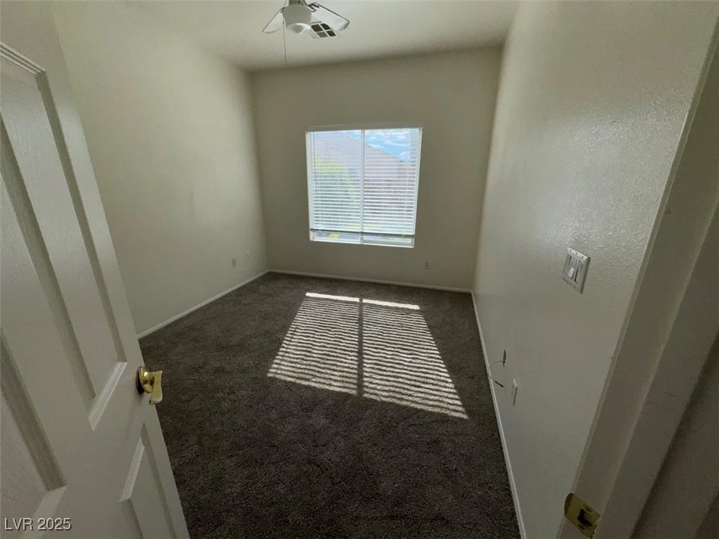 7633 Rainbow Cove, Las Vegas, NV 89131