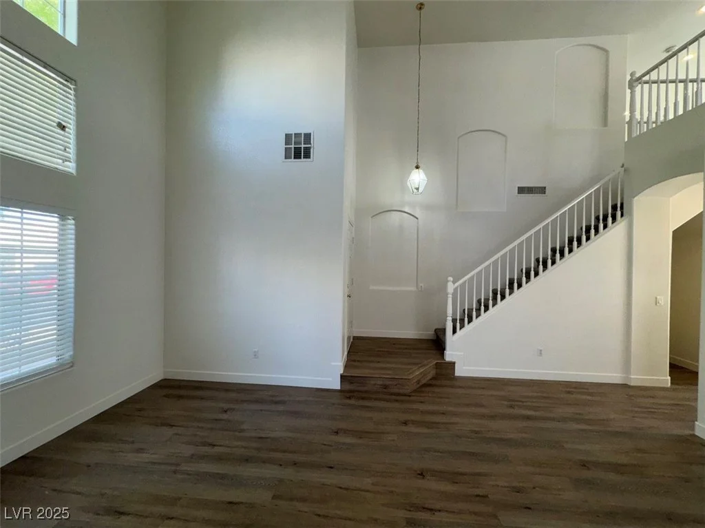 7633 Rainbow Cove, Las Vegas, NV 89131