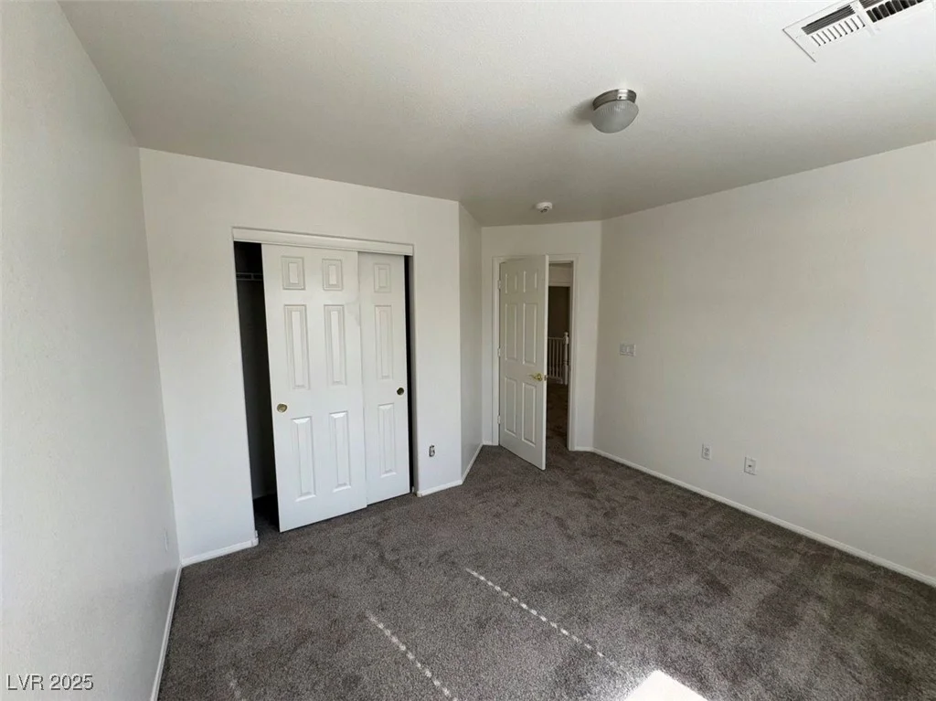 7633 Rainbow Cove, Las Vegas, NV 89131