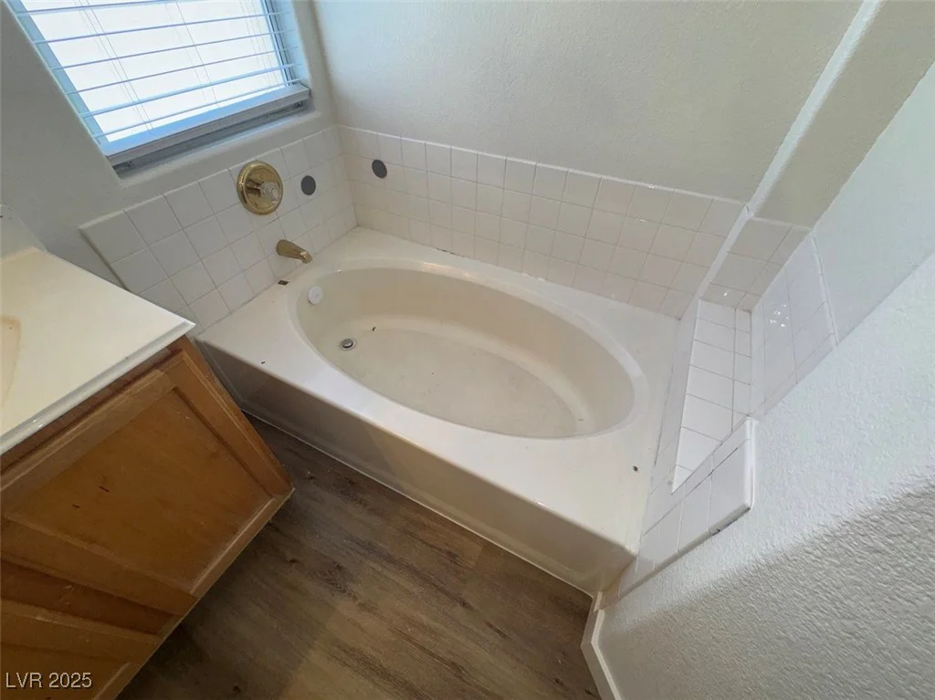 7633 Rainbow Cove, Las Vegas, NV 89131