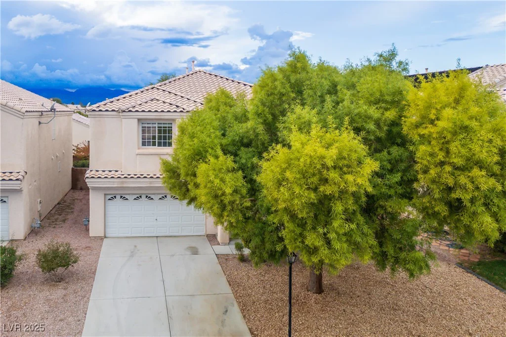 7633 Rainbow Cove, Las Vegas, NV 89131