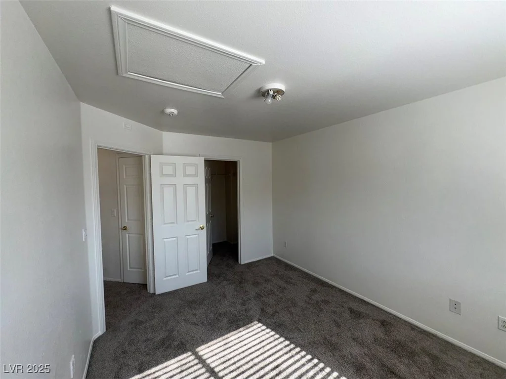 7633 Rainbow Cove, Las Vegas, NV 89131