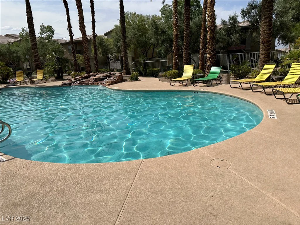 8000 Badura, Las Vegas, NV 89113