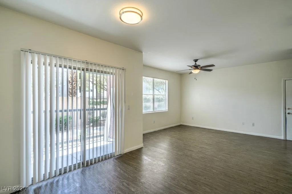 8000 Badura, Las Vegas, NV 89113